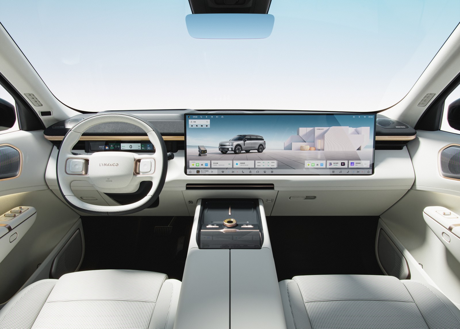 Lynk & Co 900 Base